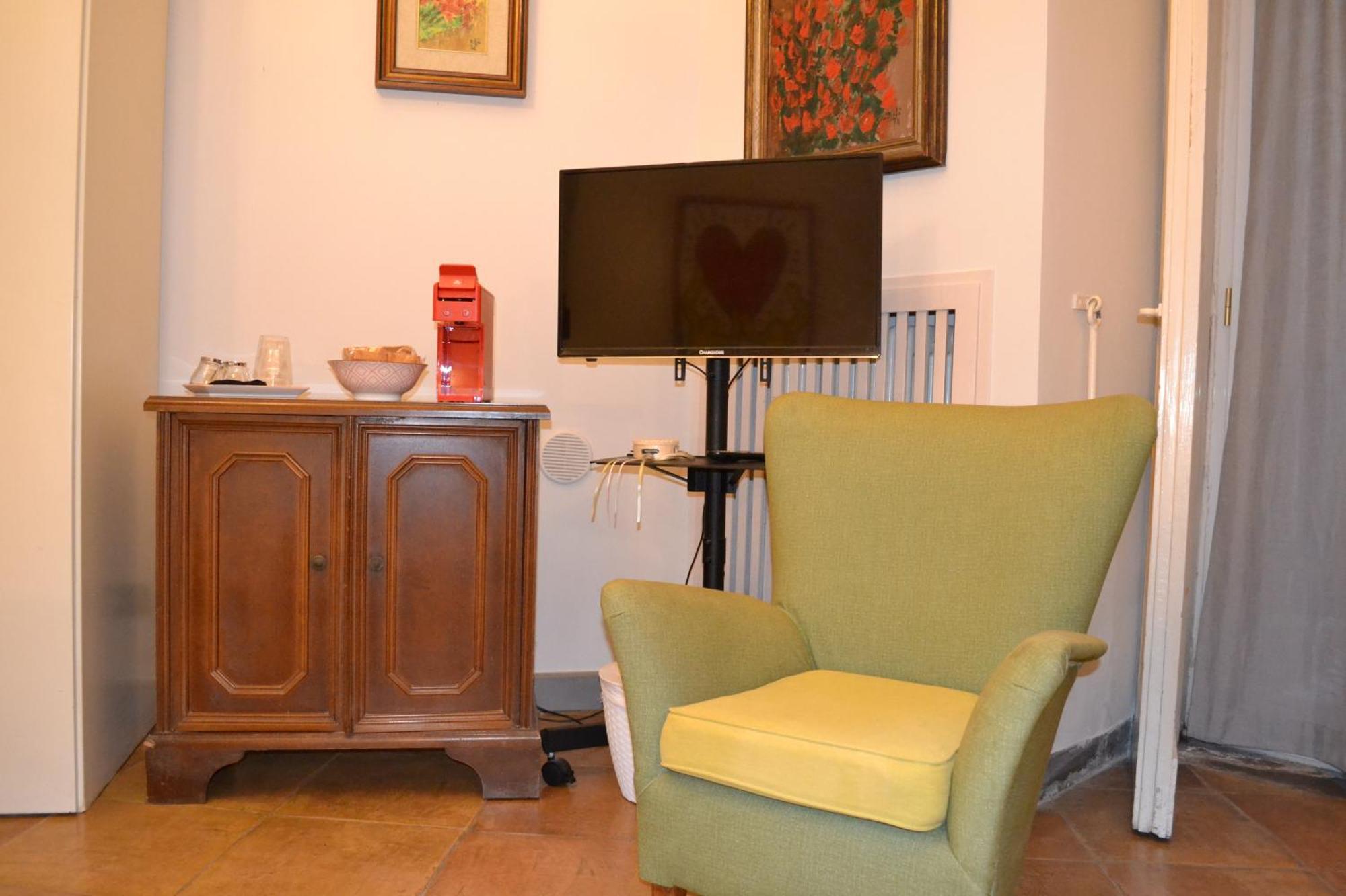 Residenza Suor Orsola Naples